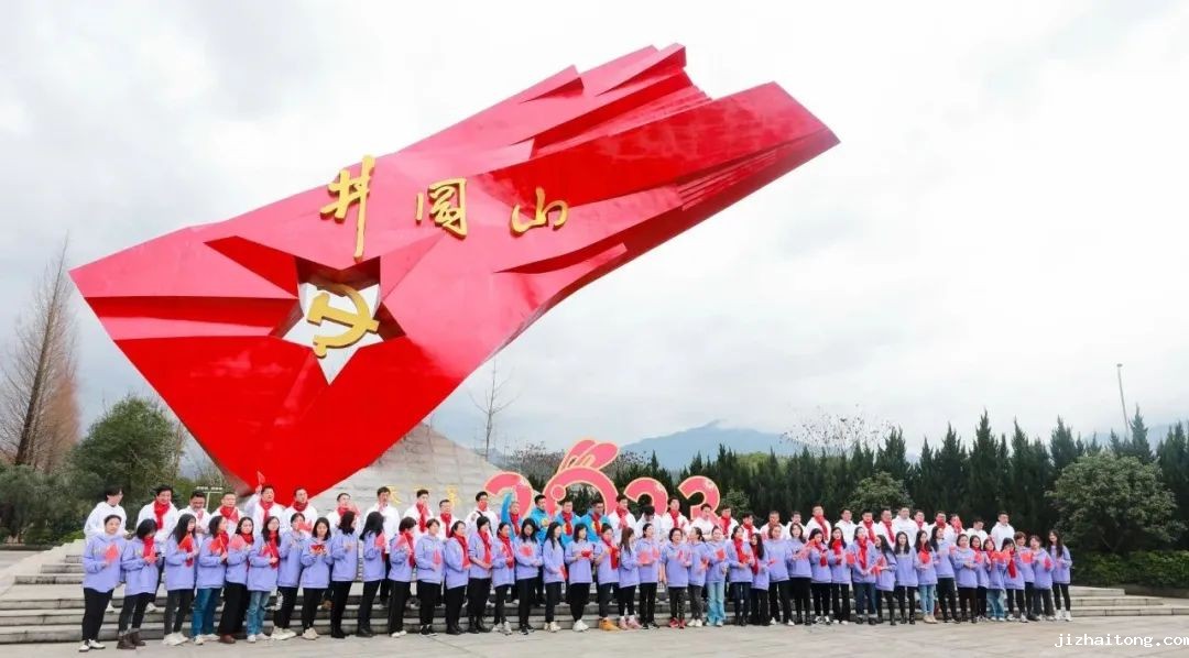 激励培训、剧本杀、演讲考试…深商会团建真的很“卷”